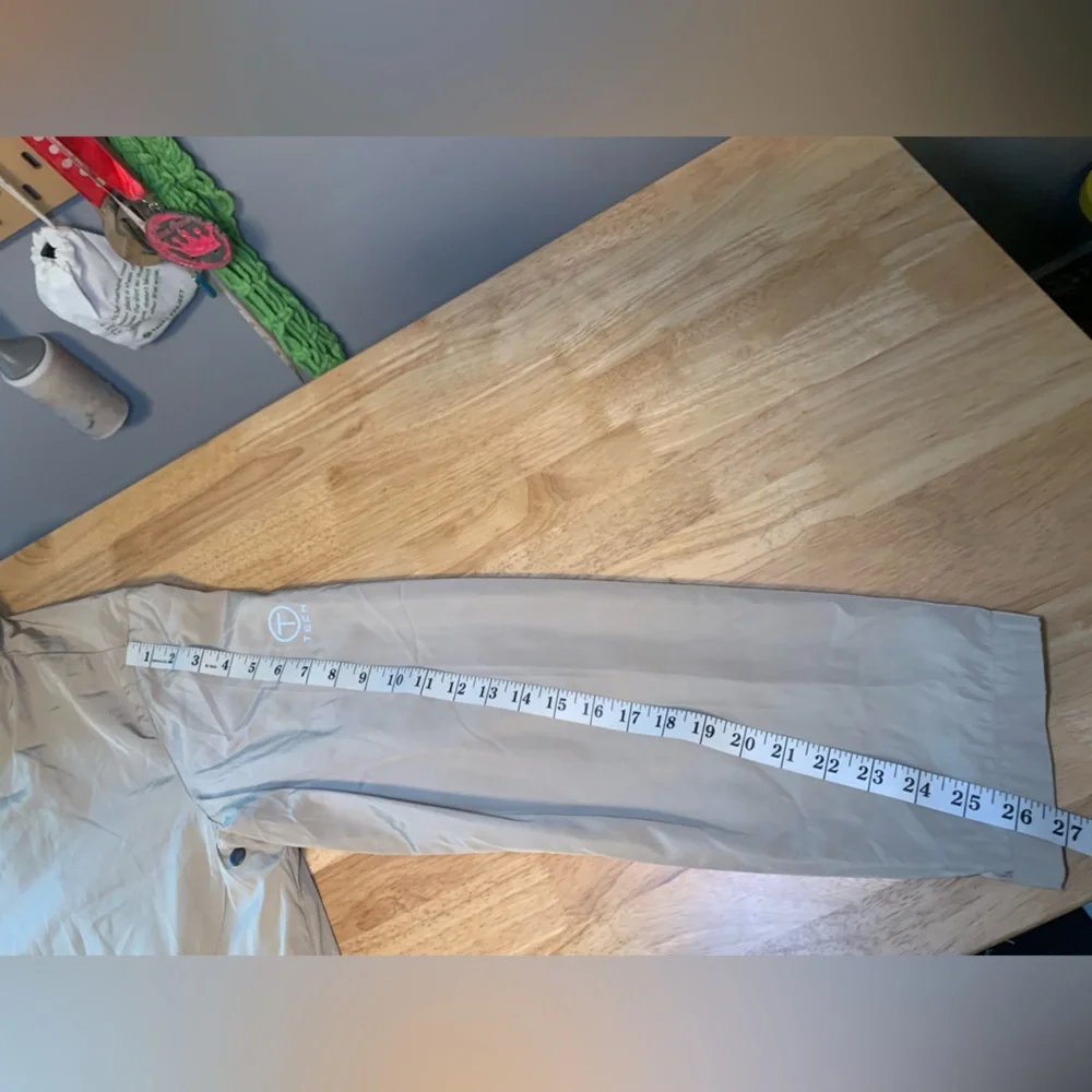 Tumi Men’s Rain Jacket Size XL Beige Color - Picture 9 of 16